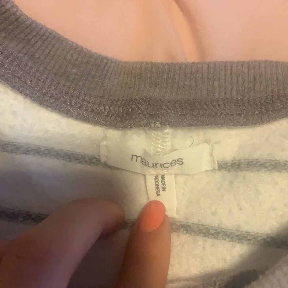 MAURICES SWEATER TOP - Picture 2 of 2